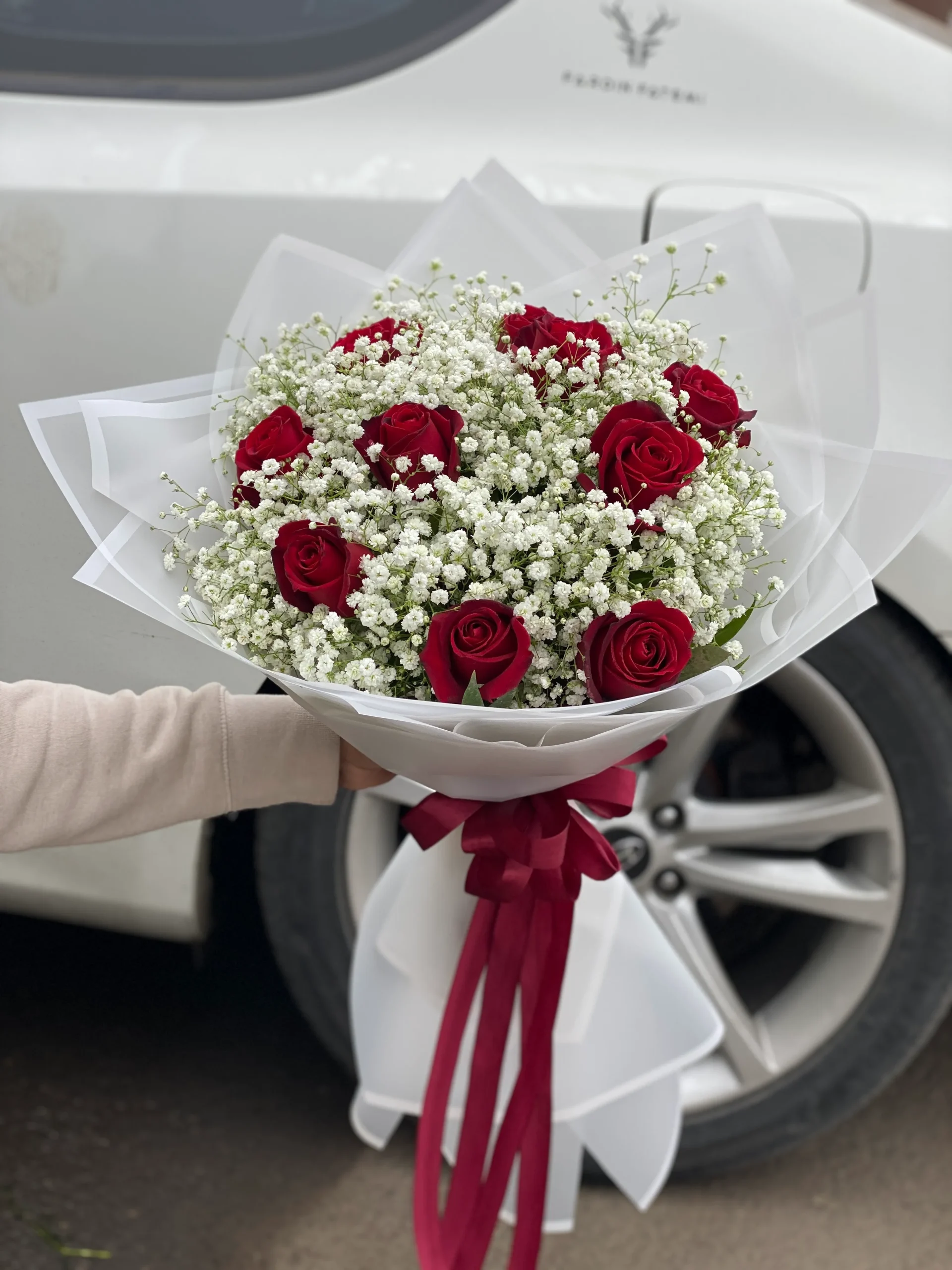 تصویر شاخص دسته گل طبیعی مناسبتی مدل آراز