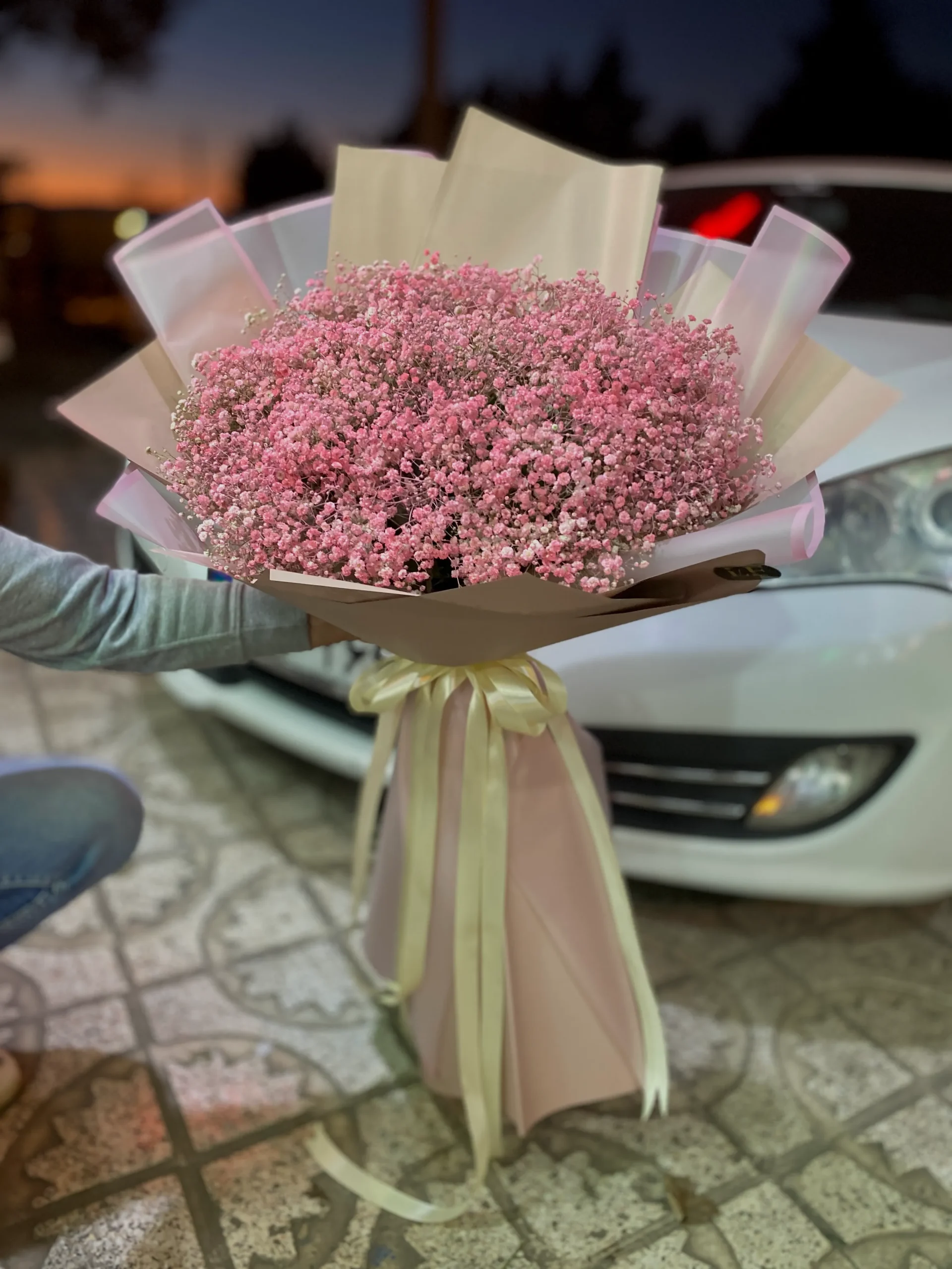 تصویر شاخص دسته گل طبیعی مناسبتی مدل کارولین
